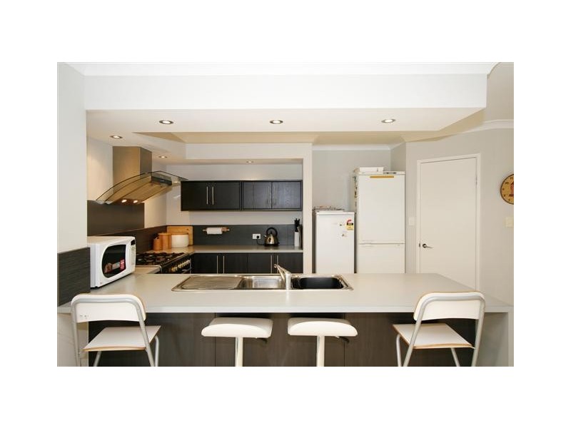 6 Stills Avenue, Harrisdale WA 6112