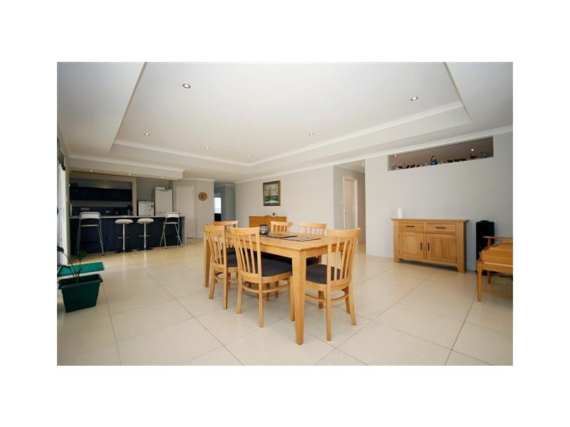 6 Stills Avenue, Harrisdale WA 6112