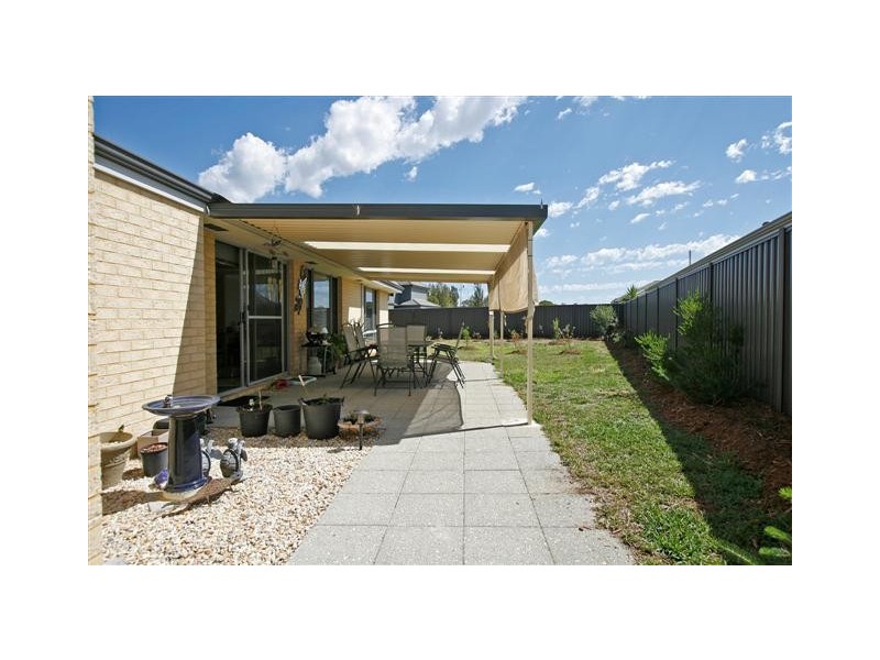 6 Stills Avenue, Harrisdale WA 6112