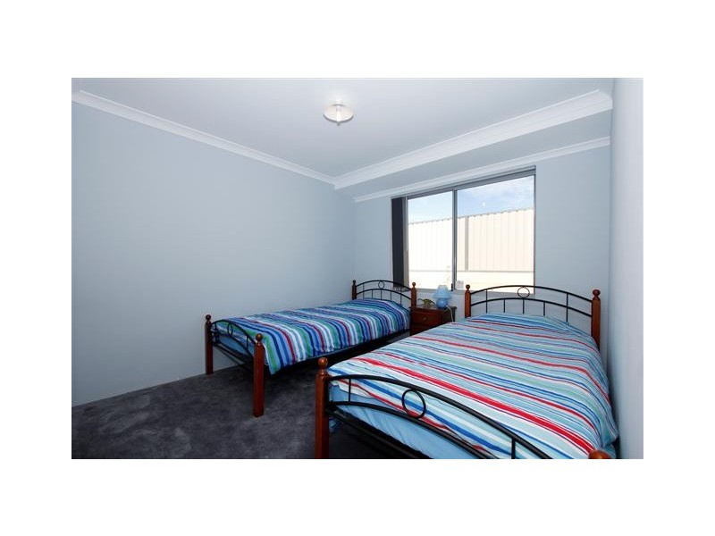 21 Calneggia Drive, Byford WA 6122