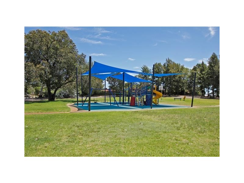 11b Harpenden Street, Huntingdale WA 6110