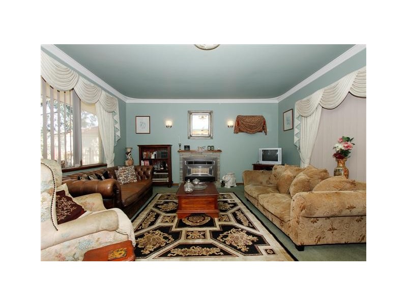 13 Garden Street, Cannington WA 6107