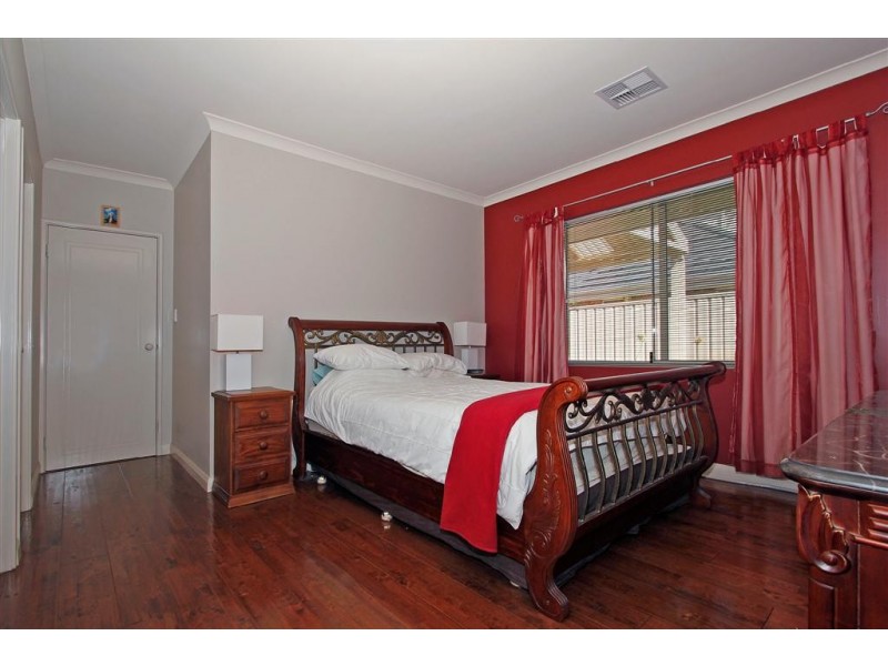 10 Pembrooke Lane, Canning Vale WA 6155