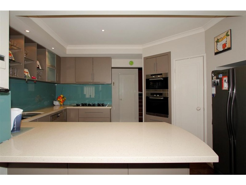 10 Pembrooke Lane, Canning Vale WA 6155