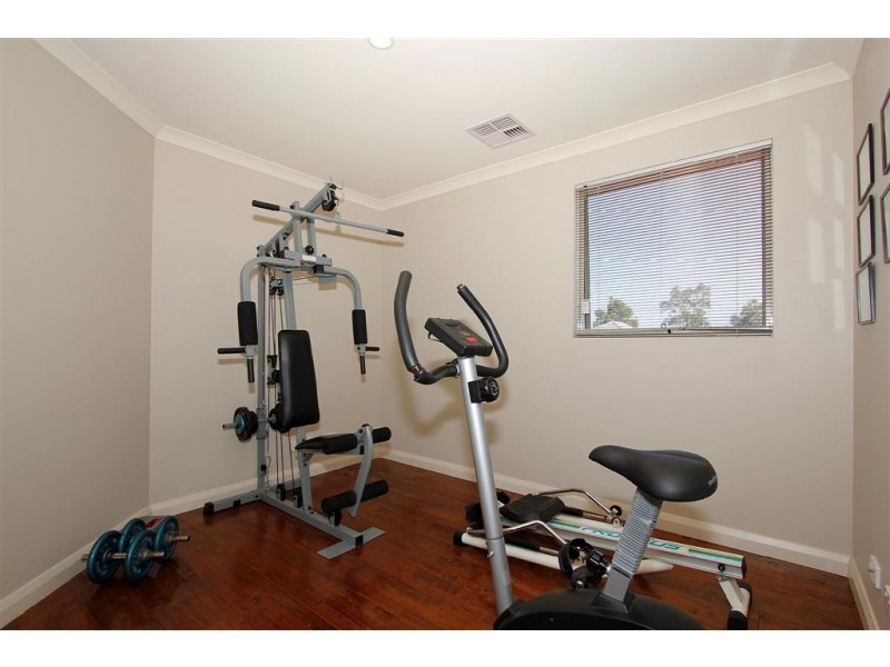 10 Pembrooke Lane, Canning Vale WA 6155