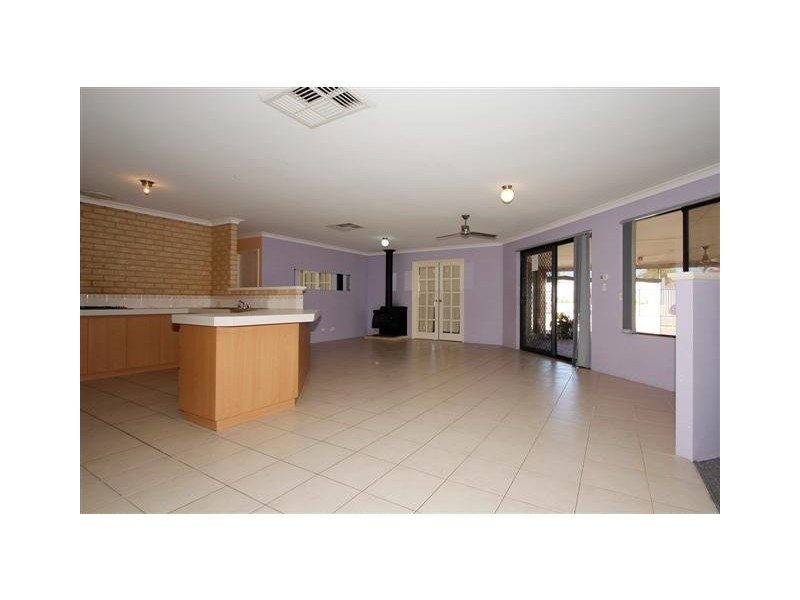 19 Ambergate Close, Canning Vale WA 6155