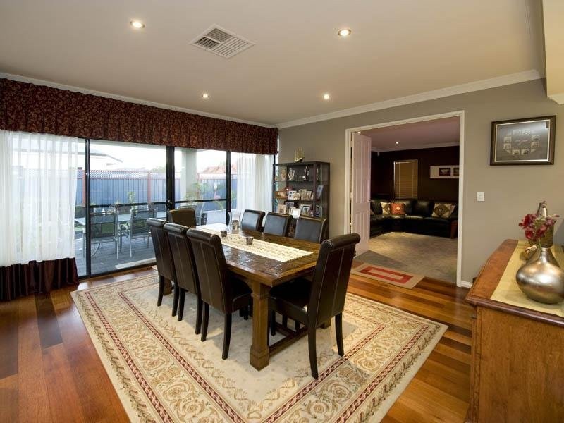 38 Lomandra Drive, Canning Vale WA 6155
