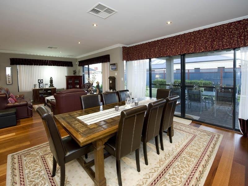 38 Lomandra Drive, Canning Vale WA 6155