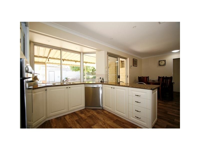 56 Orangedale Road, Lesmurdie WA 6076