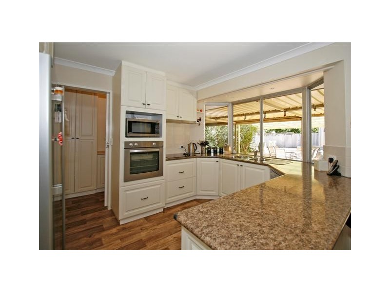 56 Orangedale Road, Lesmurdie WA 6076