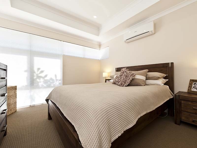 5 Barton Loop, Piara Waters WA 6112
