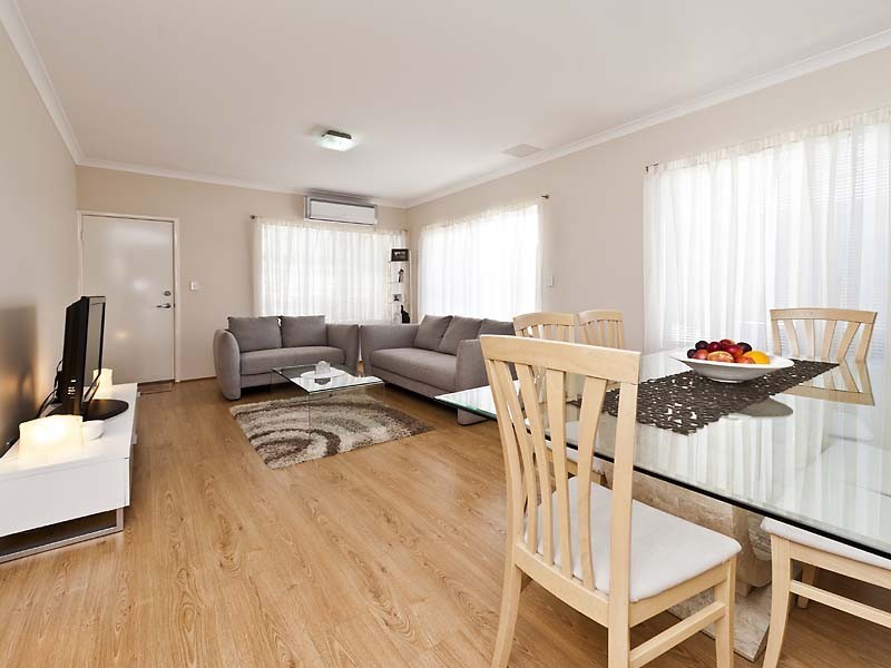 5 Barton Loop, Piara Waters WA 6112
