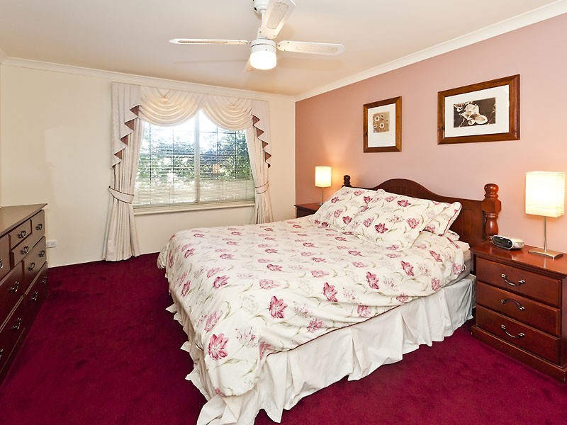 5 Charlecote Way, Canning Vale WA 6155