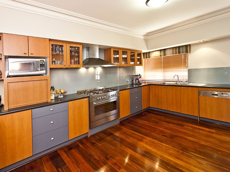 5 Charlecote Way, Canning Vale WA 6155