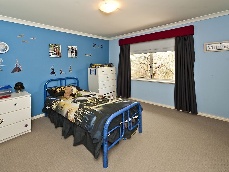 5 Charlecote Way, Canning Vale WA 6155