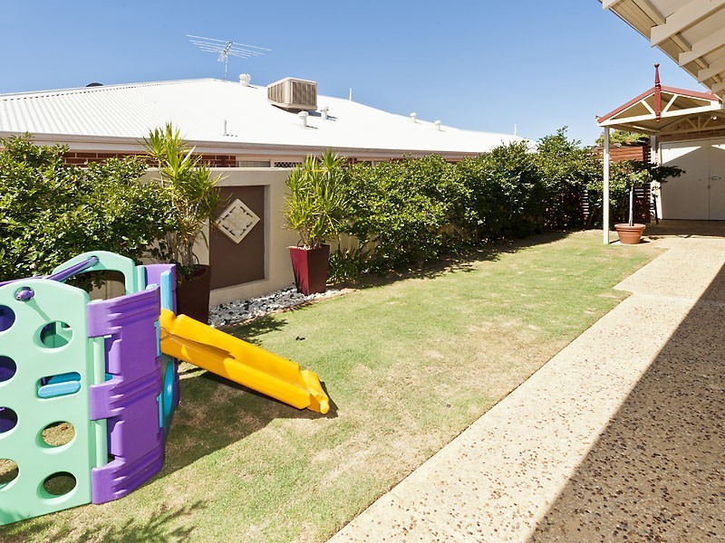 5 Charlecote Way, Canning Vale WA 6155