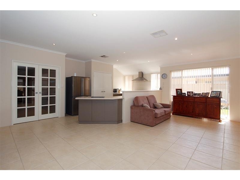 28 Stortford Road, Southern River WA 6110