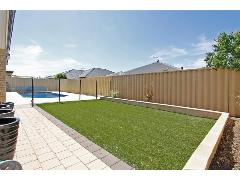 28 Stortford Road, Southern River WA 6110