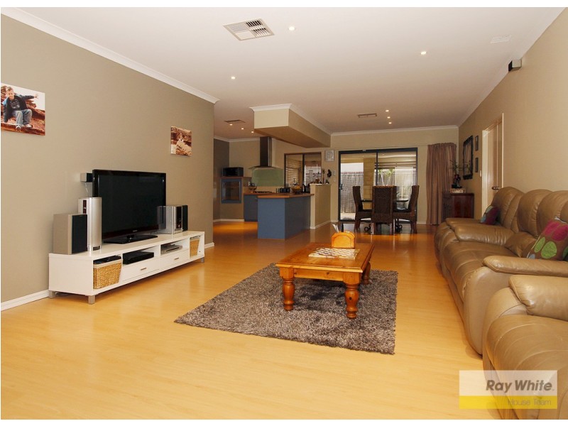 7 Barents Road, Canning Vale WA 6155