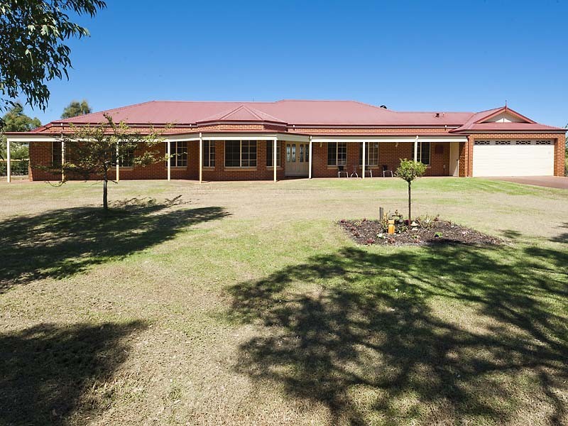 61 Cavanagh Close, Cardup WA 6122