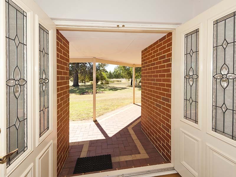 61 Cavanagh Close, Cardup WA 6122