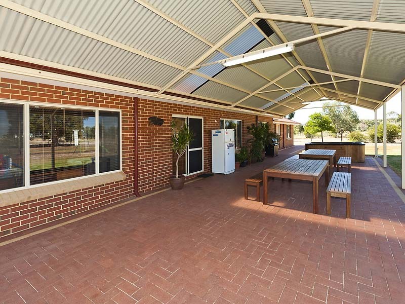 61 Cavanagh Close, Cardup WA 6122
