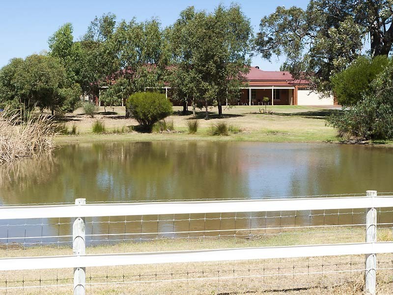 61 Cavanagh Close, Cardup WA 6122