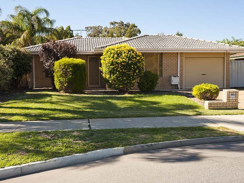 62 Balfour Street, Huntingdale WA 6110