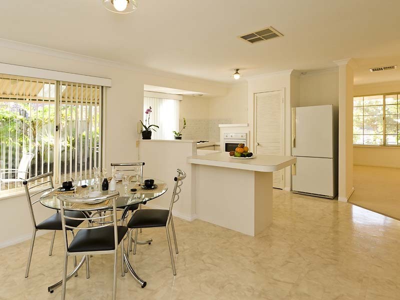 5 Bushlark Rise, Canning Vale WA 6155