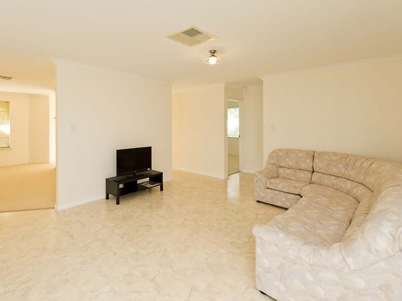 5 Bushlark Rise, Canning Vale WA 6155