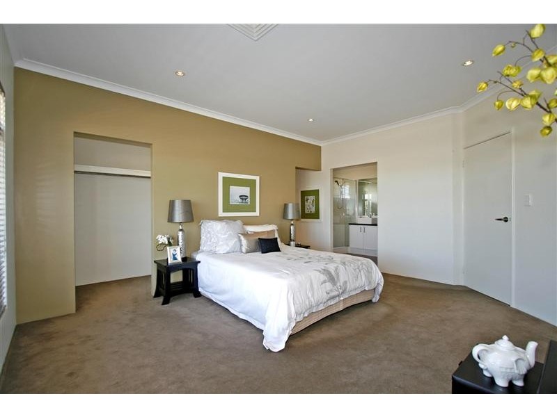 30 Aldenham Drive, Southern River WA 6110