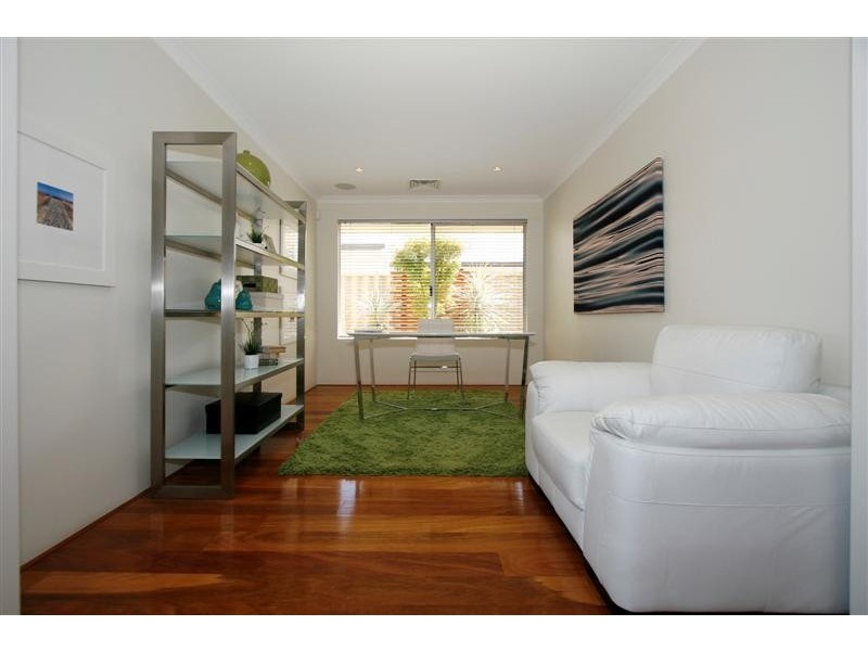 30 Aldenham Drive, Southern River WA 6110