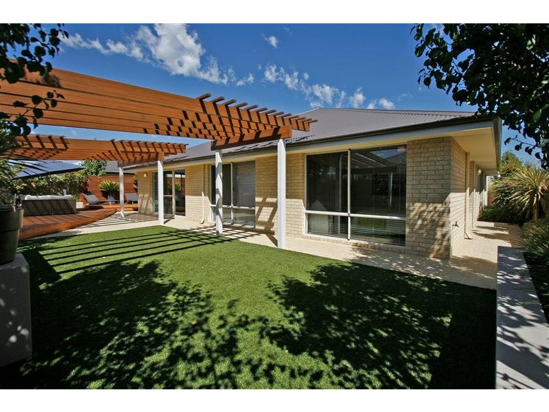 30 Aldenham Drive, Southern River WA 6110