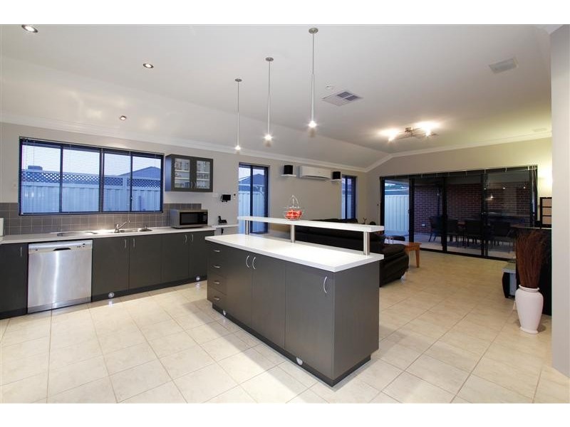 206 Harpenden Street, Southern River WA 6110