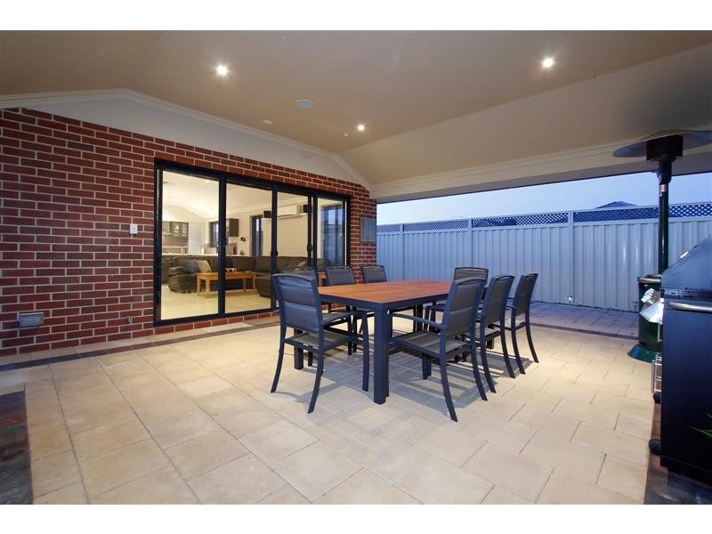 206 Harpenden Street, Southern River WA 6110