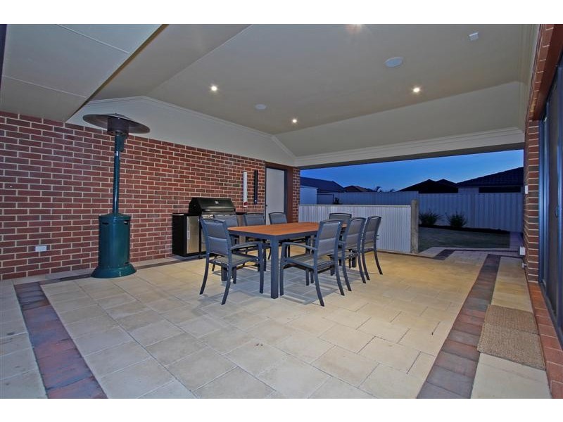 206 Harpenden Street, Southern River WA 6110