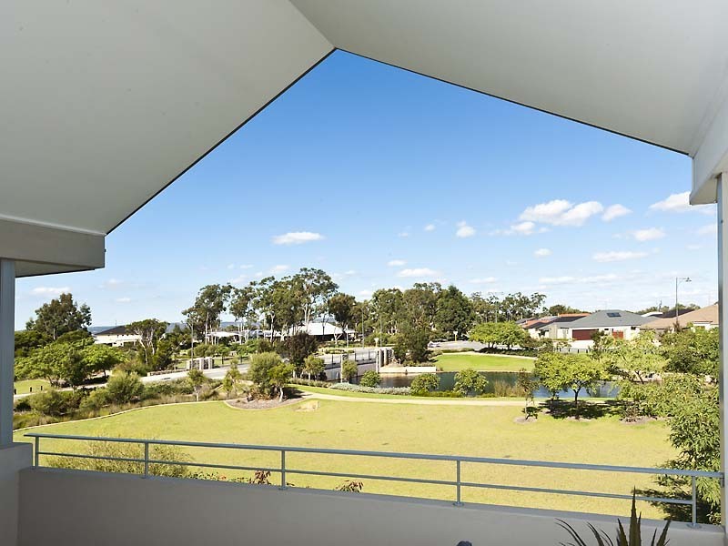 8 Crested Turn, Harrisdale WA 6112