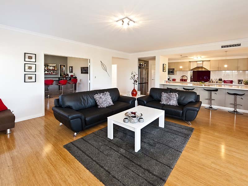 8 Crested Turn, Harrisdale WA 6112