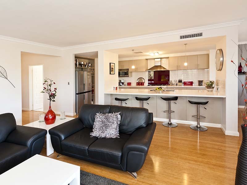 8 Crested Turn, Harrisdale WA 6112