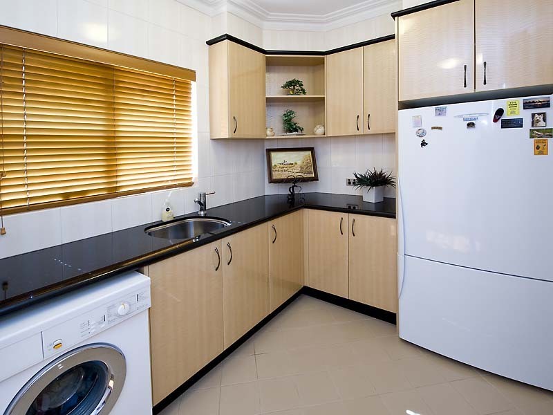 6 Corsham Gardens, Canning Vale WA 6155