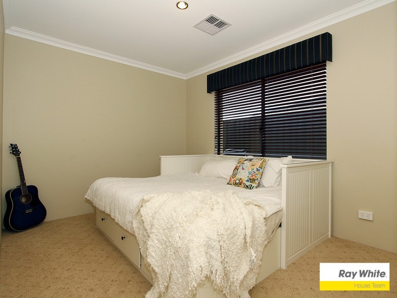 16 Mildura Way, Harrisdale WA 6112