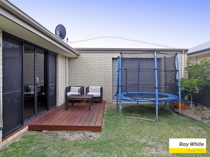 16 Mildura Way, Harrisdale WA 6112
