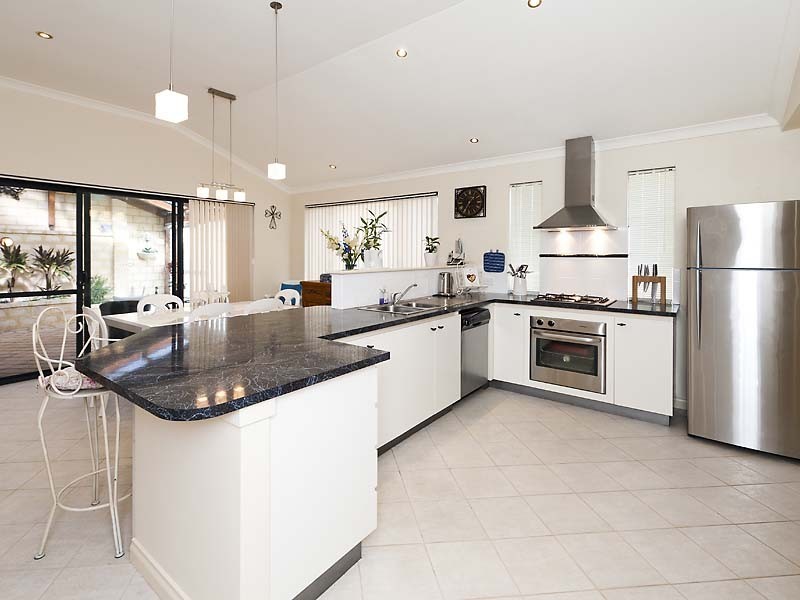 22 Greenland Boulevard, Canning Vale WA 6155
