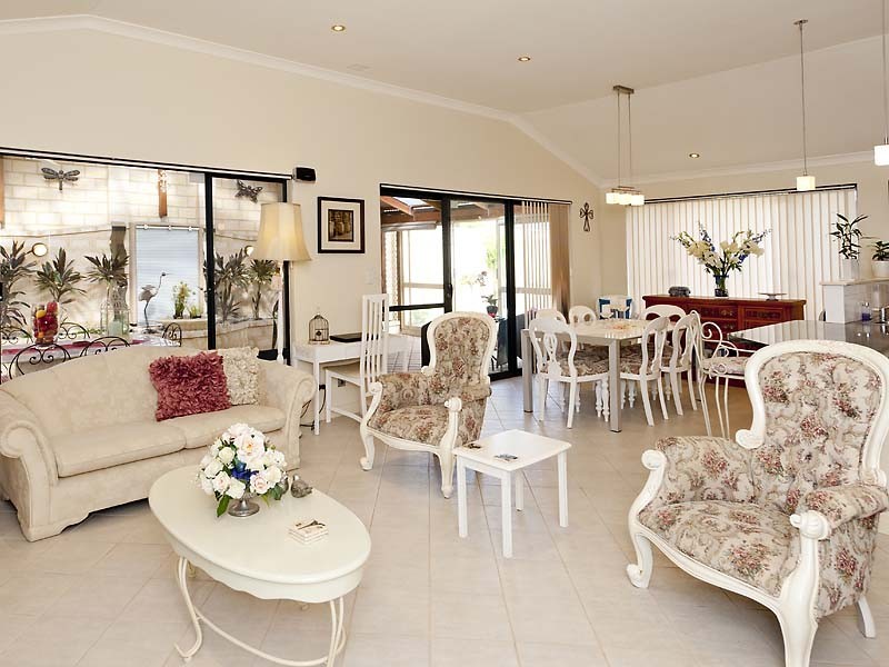 22 Greenland Boulevard, Canning Vale WA 6155