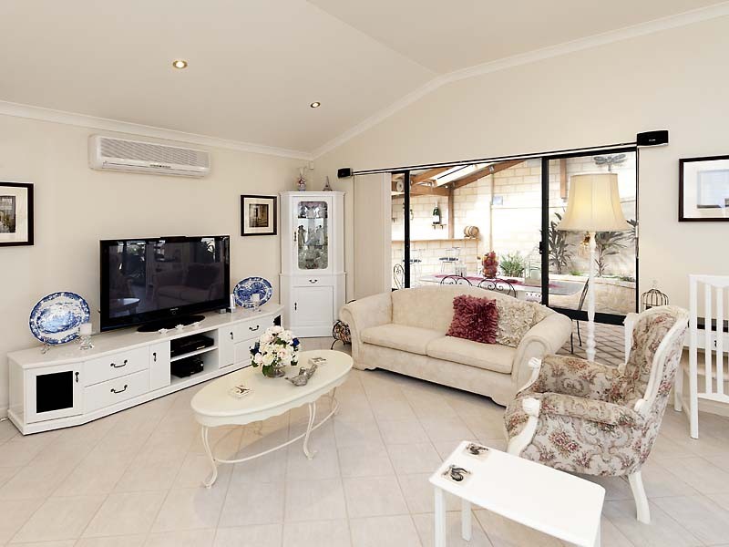 22 Greenland Boulevard, Canning Vale WA 6155