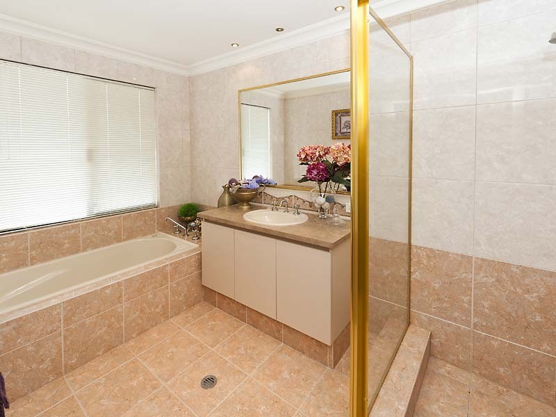 22 Greenland Boulevard, Canning Vale WA 6155