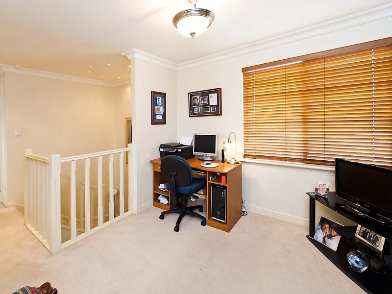 22 Greenland Boulevard, Canning Vale WA 6155