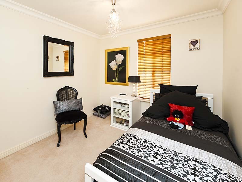 22 Greenland Boulevard, Canning Vale WA 6155