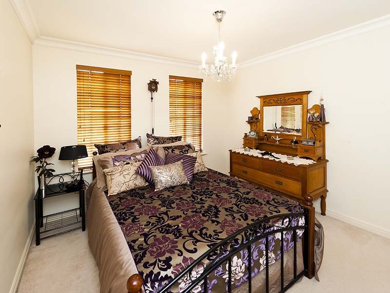 22 Greenland Boulevard, Canning Vale WA 6155
