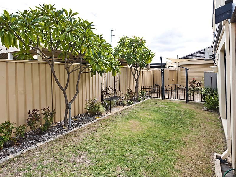 22 Greenland Boulevard, Canning Vale WA 6155